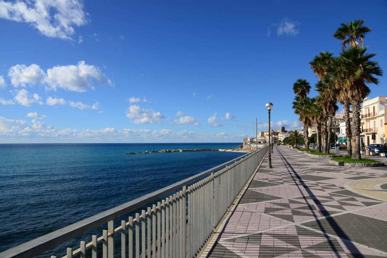 B&B Lungomare ディアマンテ エクステリア 写真